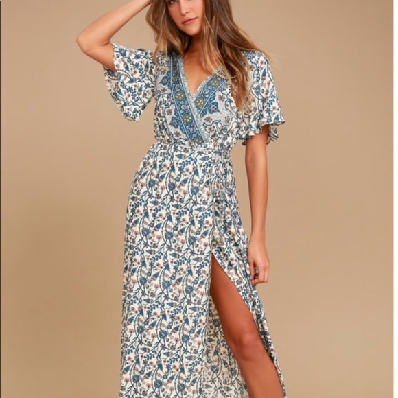 Lulus Dresses & Skirts - Lulus Wrap Dress
